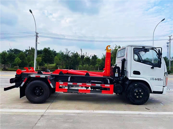 南駿藍牌勾臂垃圾車
